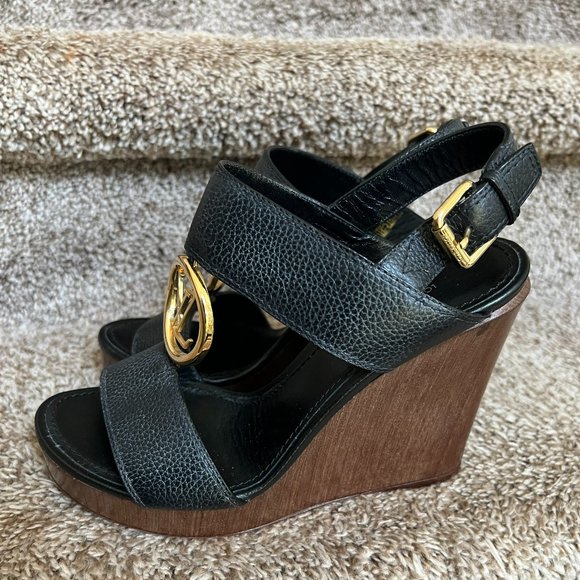 LOUIS VUITTON Calfskin Vedette Wedge Sandals - Picture 5 of 16